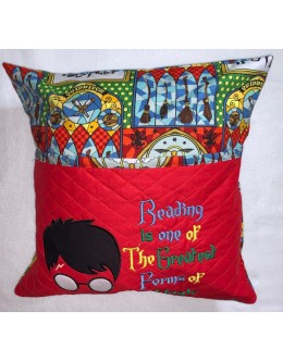 Harry Potter Face Applique with Reading is one reading pillow embroidery designs