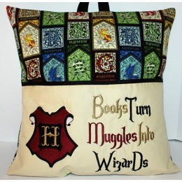 Hogwarts with Books Turn reading pillow embroidery designs